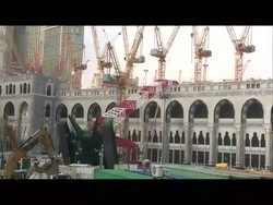 Crane Jatuh, Tawaf di Jembatan Dihentikan Sementara