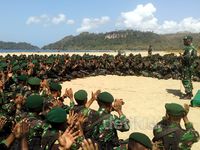 Aksi Batalyon Raider Gelar Simulasi Selamatkan Sandera Teroris