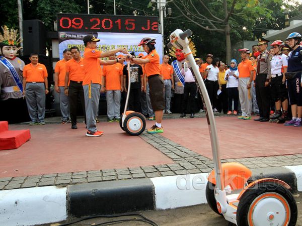 Polisi Punya Tunggangan Segway untuk Pengamanan Bundaran HI