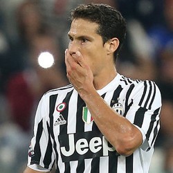 Hernanes Nilai Juve Kurang Determinasi