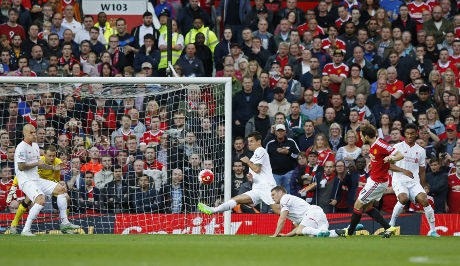 Gol Blind Hasil dari Latihan Berjam-jam