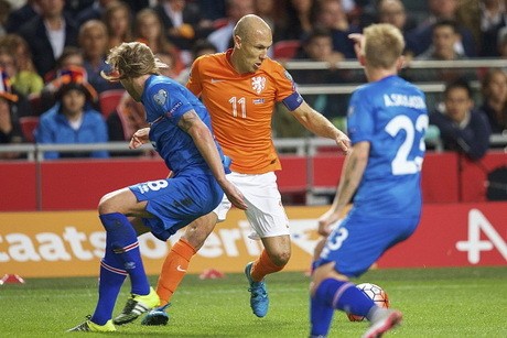 Robben Tak Akan Buru-buru Comeback