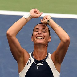 Kalahkan Vinci, Pennetta Raih Gelar Grand Slam Pertamanya