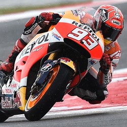 Marquez Menang, Rossi Finis Kelima, Lorenzo Crash