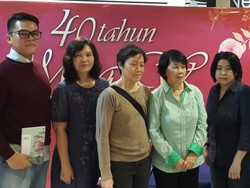 Mira W: Menulis Itu Tak Ada Kata Pensiun