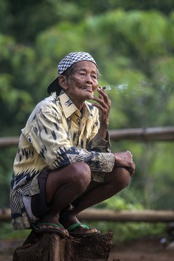 menikmati hangat mentari pagi