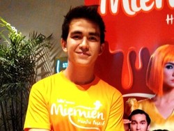 Chris Laurent Seru-seruan di Film Horor Pertamanya