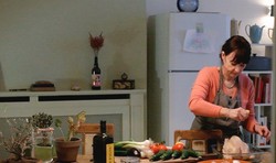 Kangen Masakan Nenek? Hubungi Saja Koki Pribadi yang Bisa Memasaknya