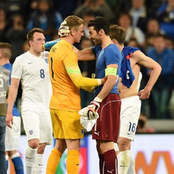 Adu Tangguh dengan Hart, Buffon: Dia Salah Satu dari Tiga Kiper Terbaik