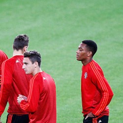 PSV Jadi Ujian Awal Ambisi Juara Setan Merah