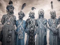 Fotografer Amerika Memotret Suku Nomadic di Afrika