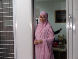 Risty Tagor Siap Hadir di Sidang Perceraiannya dengan Stuart