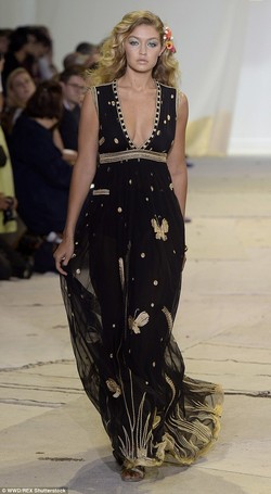 Supermodel Kumpul di Show DVF, Dari Gigi Hadid Sampai Kendall Jenner