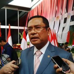 Pulang Keliling Eropa, Ini Oleh-oleh Saleh Husin