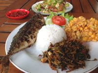 Bercucuran Keringat Menyantap Ikan Tude Bakar dengan Sambal Rica