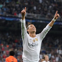 Ronaldo Hat-trick, Madrid Hantam 10 Pemain Shakhtar 4-0