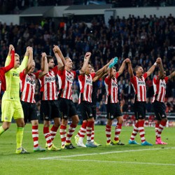 Cocu Bangga dengan Performa Timnya, Ikut Sedih dengan Cedera Shaw