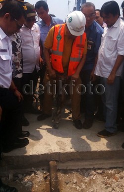 RJ Lino Ngaku Tak Diundang Rizal Ramli Saat Bongkar Beton di Priok