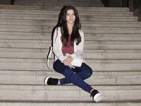 Hiii... Cassandra Lee Berpose di Lawang Sewu