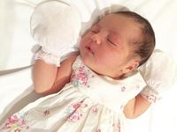 Aww... Lucunya Baby Tiggy, Anak Ketiga Indah Kalalo