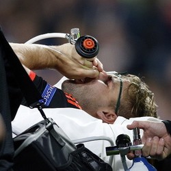 Ramai-ramai Mendoakan Kesembuhan Luke Shaw