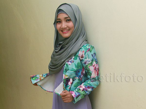 Fatin Shidqia Manis Berbunga-bunga