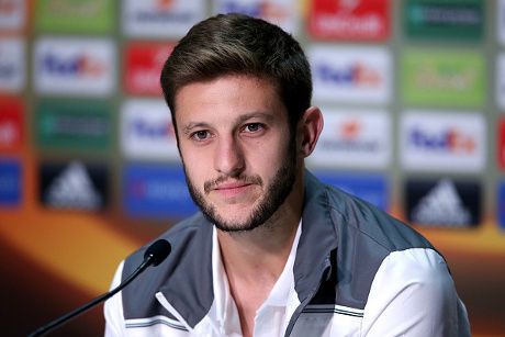 Soal Kritik Ke Liverpool Lallana Anjing Menggonggong Kafilah Berlalu