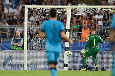 Soal Gol Florenzi, Ter Stegen Dibela Kahn