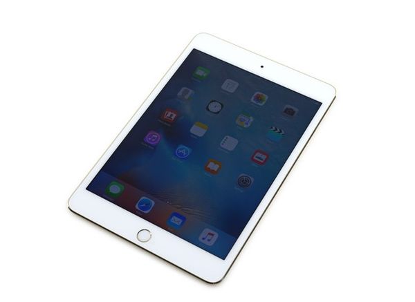 iPad Mini 4 'Dikuliti' iPad Mini 4 'Dikuliti'