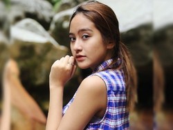 Alami Scoliosis, Salshabilla Adriani Tak Pede Pakai Gaun Ketat