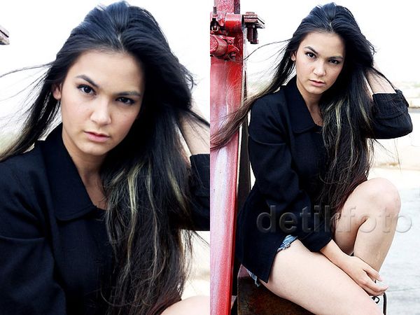 Kia Poetri Seksi, Mirip Kendall Jenner!