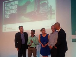 Pengemudi Perempuan Pertama Kali Ikut, Langsung Jadi Jawara