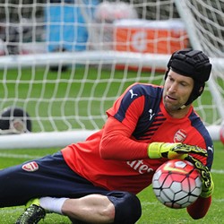 Wenger Optimistis Cech Tak Masalah Hadapi Mantan Klub