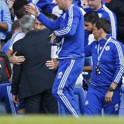 Tak Mainkan Terry, Ini Penjelasan Mourinho