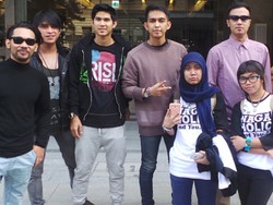 Tak Sabar, Fans Lyla Datangi Hotel