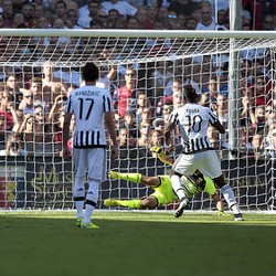 Tundukkan Genoa, Juventus Raih Kemenangan Pertama