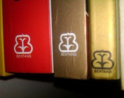 Buku-buku Aneh yang Membawa Berkah