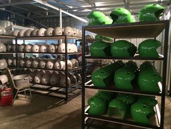 Ilham Lalui Jalan Berliku Sebelum Helm Racikannya Dipakai Go-Jek