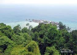 Pesona Selat Malaka dari Puncak Mercusuar