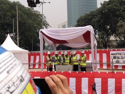 Jokowi ke Bawah Tanah Lihat Bor Raksasa MRT