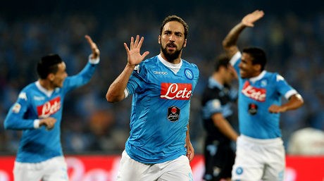 Napoli Gilas Lazio 5-0
