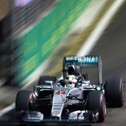 Sebelum Mobilnya Bermasalah, Hamilton Masih Yakin Bisa Menang