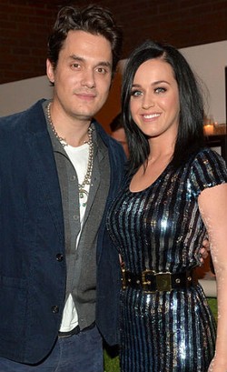 Balikan, Katy Perry dan John Mayer Gandengan Tangan