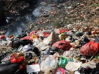 Sungai di Cibinong Penuh Sampah