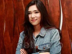 Isyana Sarasvati Pendatang Baru Terbaik Terbaik AMI Awards 2015