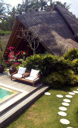 Sensasi Mewah Berkemah di Sandat Glamping Tents Ubud, Bali