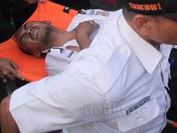 Masinis Gustian Berhasil Dievakuasi