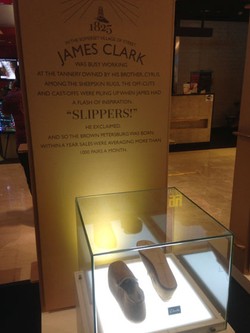 Clarks Bawa Replika Sepatu Kulit Berusia 190 Tahun dari Inggris ke Jakarta