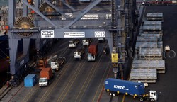 Dolar Tembus Rp 14.600, Biaya Logistik Naik 15%