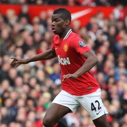 Raiola Sebut Fergie Tak Percaya Pogba